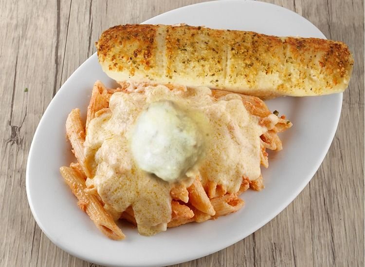 Baked Ziti With Meatballs In Alfredo Sauce