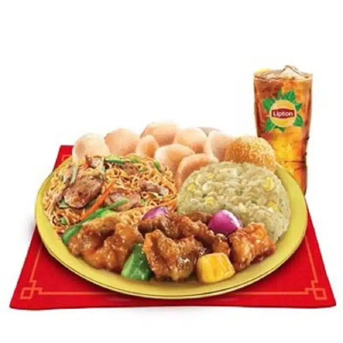 Sweet and Sour Pork Lauriat with Drink