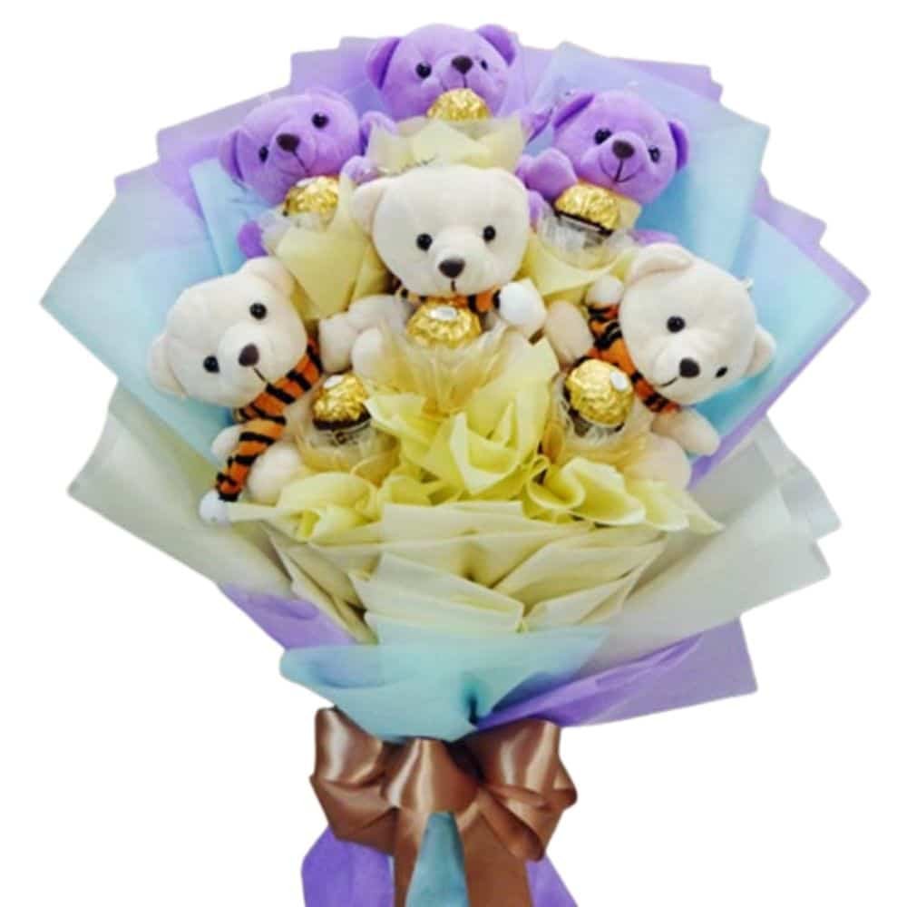 6 Mini Bear w/6 Rocher Hand Bouquet