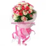 Unique red rose bouquet