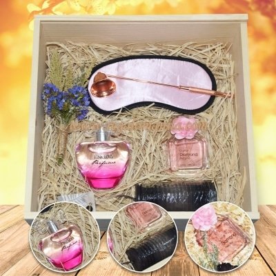 Women's Lifestyle Box 2