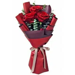 Red   Rose  Trio