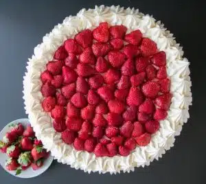 Fresh Strawberry Torte