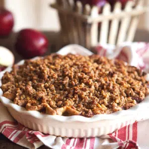 Apple Pie with Walnut Crumble