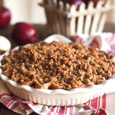 Apple Pie with Walnut Crumble