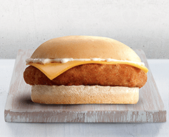 CHICKEN CHEESEBURGER