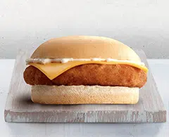 CHICKEN CHEESEBURGER