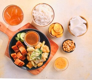Lechon Kawali + Crispy Pinakbet Solo Meal