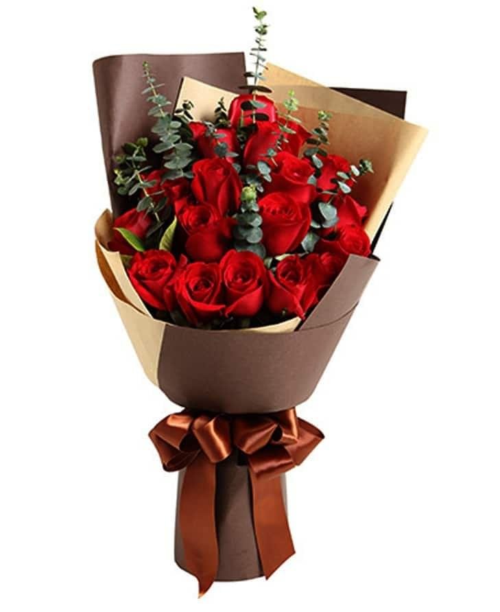 Stunning 12 Red Rose