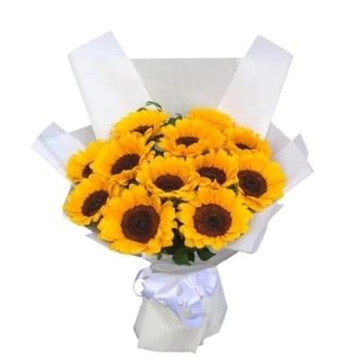 Bright Sunflower Bouquet